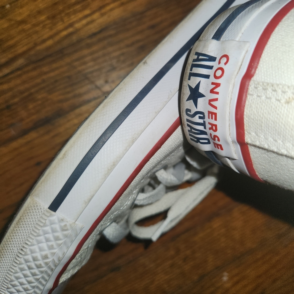 Sneaker - Picture 3 of 5